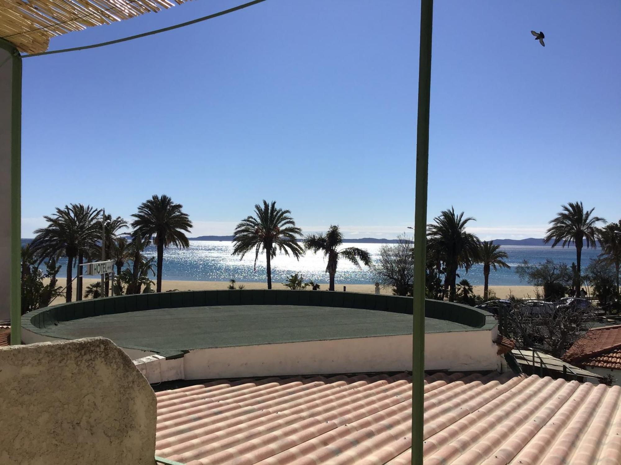 L'Ilot Fleuri Hotel Le Lavandou Exterior foto